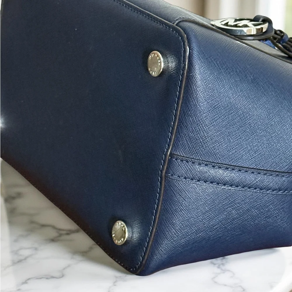 Authentic Michael Kors Blue Greenwich Saffiano Leather Satchel Crossbody Handbag